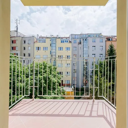 Apartman Blueground Nusle Balcony Nr Vysehrad Prg-75